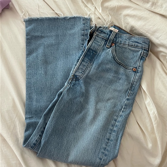 Levi’s Ribcage Crop Flare Jeans - Picture 1 of 3